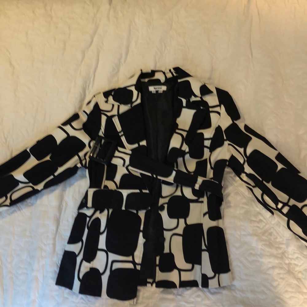 Appraisal Black And White Blazer